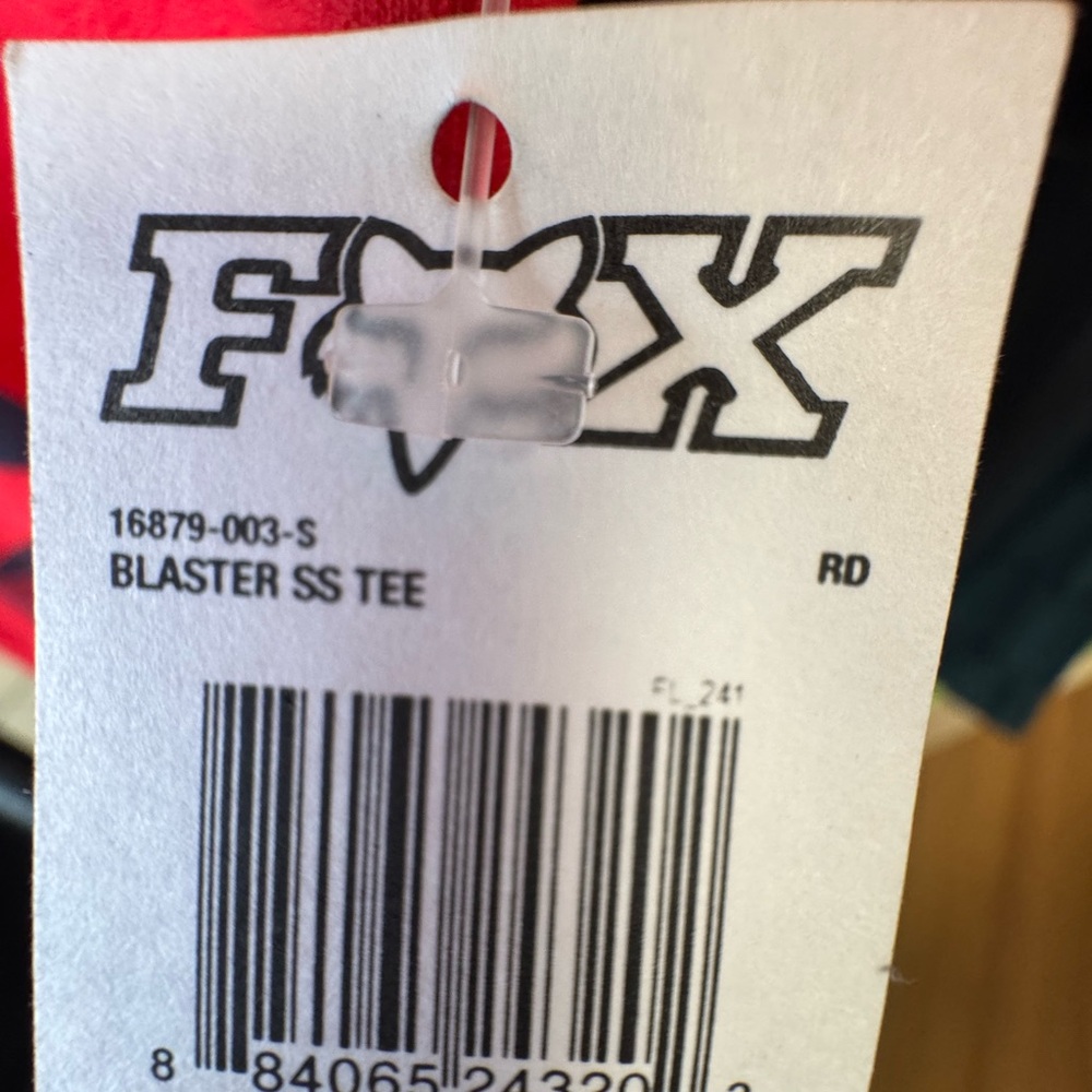 Red Fox Racing Men's T-Shirt - Picture 3 of 3